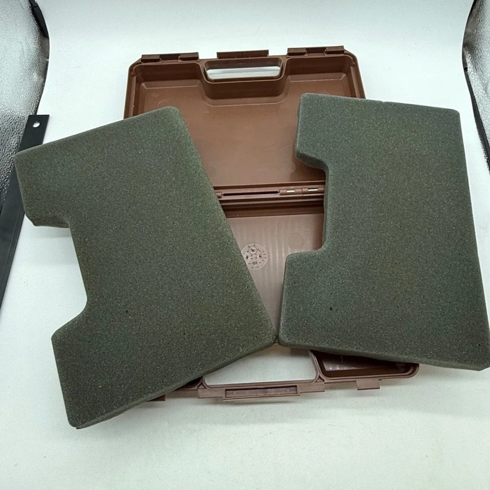 Brown Plastic Hard Case Embossed Grizzly Bear Scene Foam Lined Storage Box